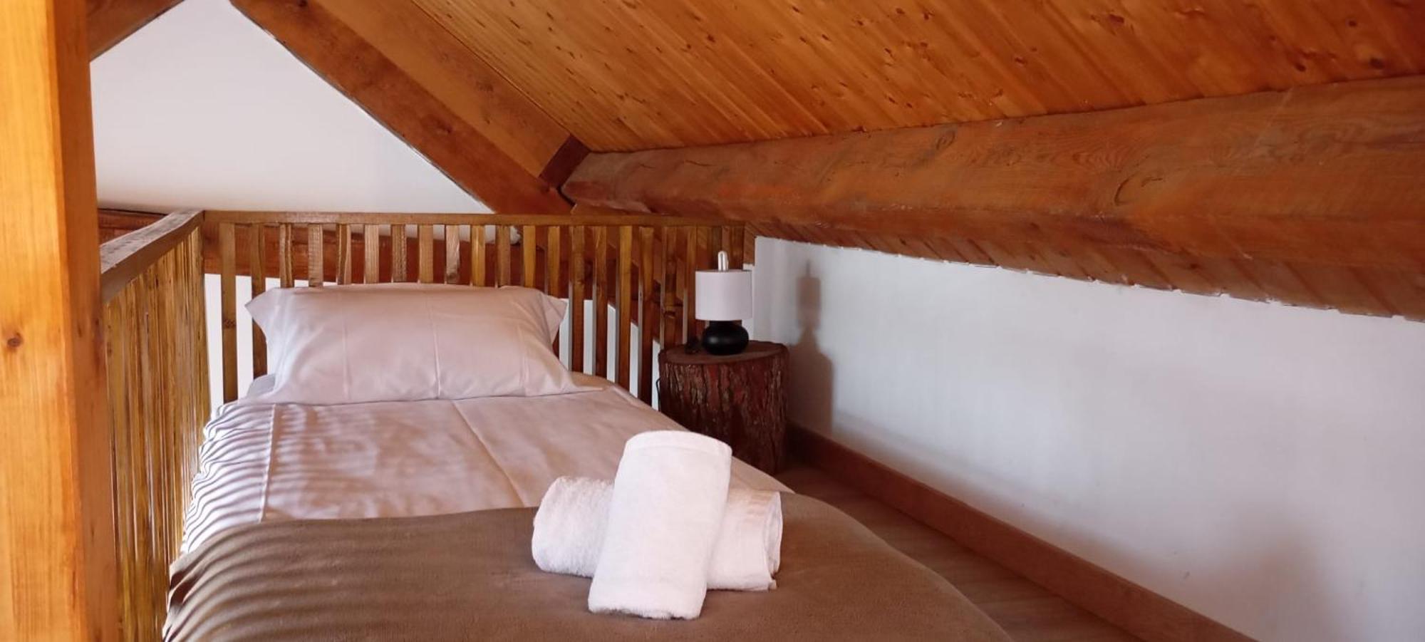 Precioso Atico Acogedor En Canfranc Exterior photo
