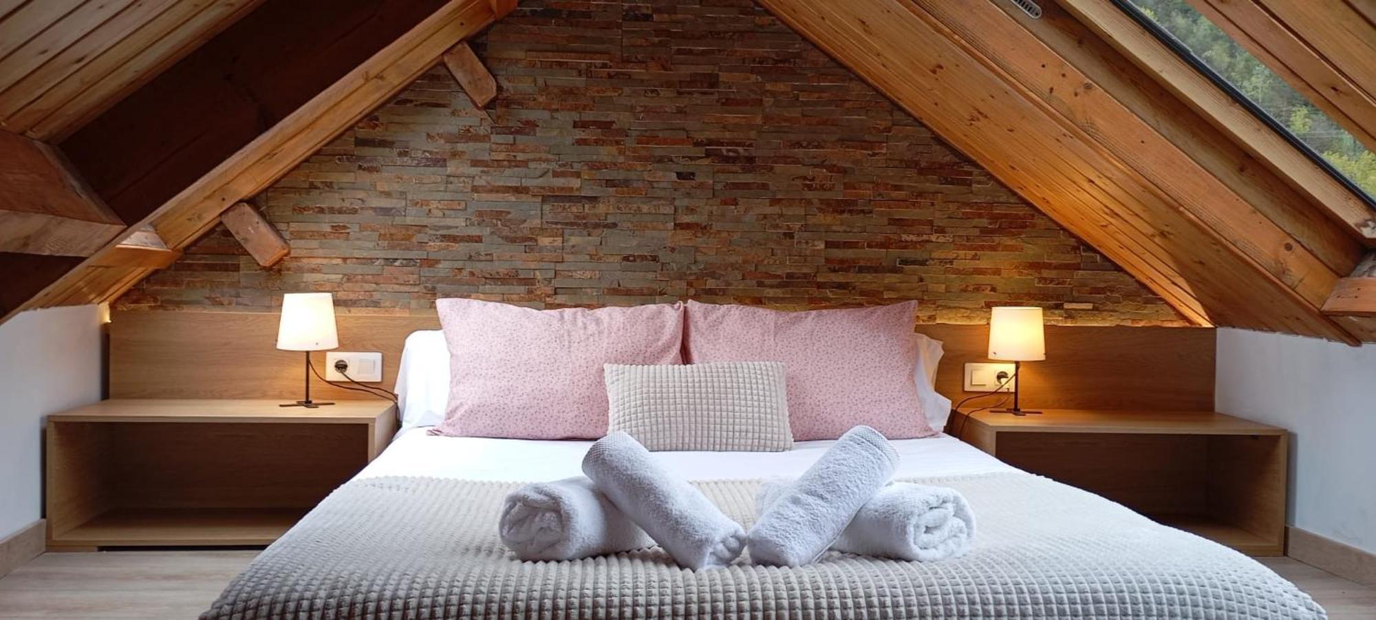 Precioso Atico Acogedor En Canfranc Exterior photo